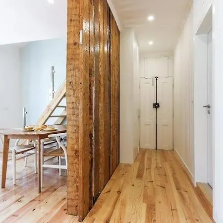 Duplex Deluxe Апартаменти *